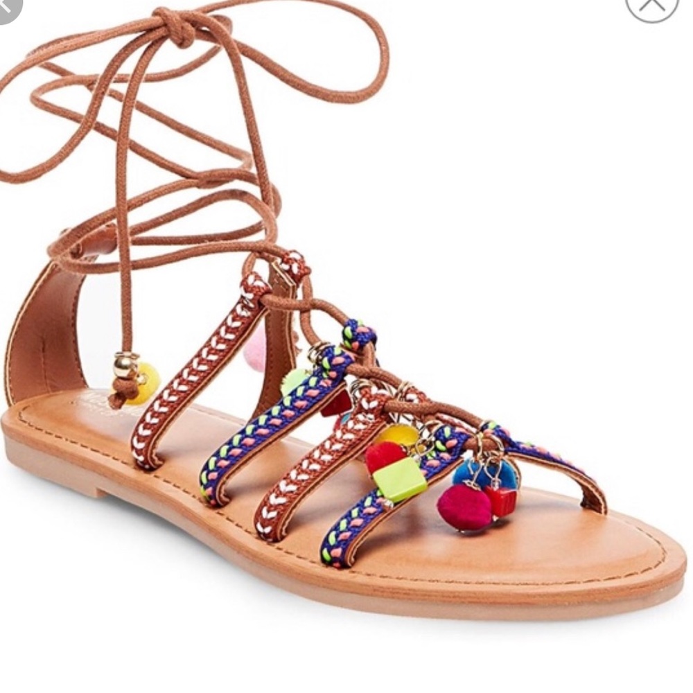 NWOT Pom Pom sandals